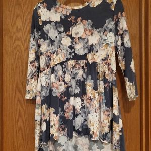 3/4 sleeve floral top